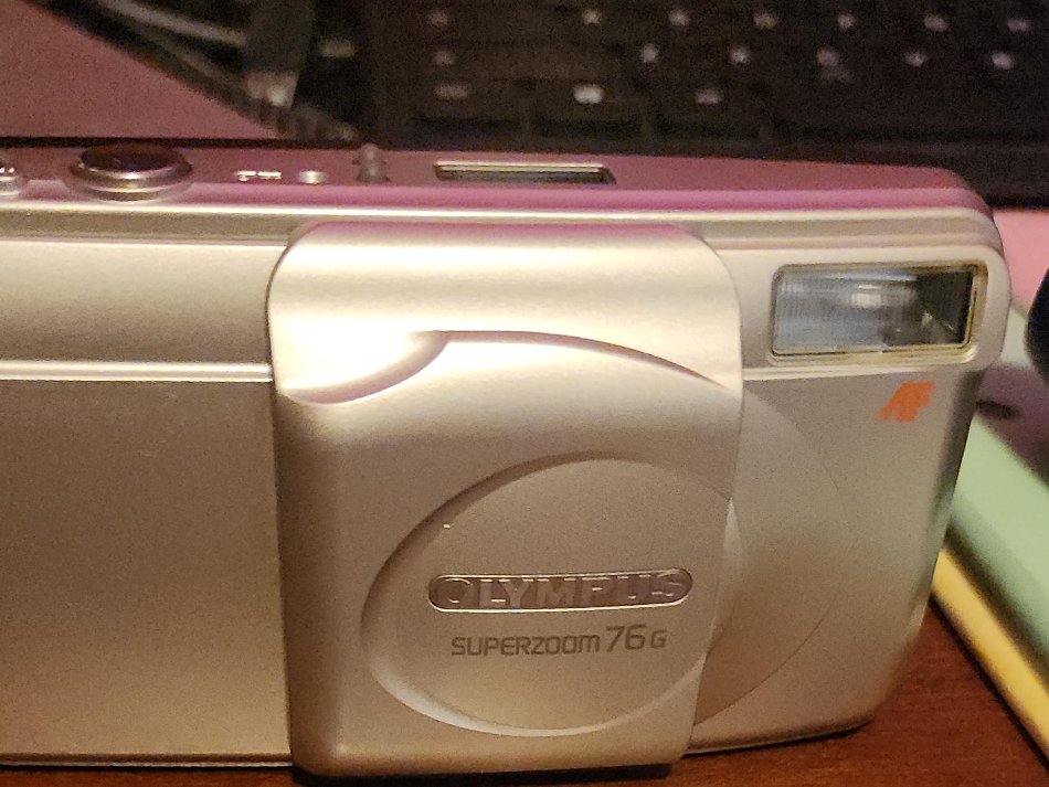 Olympus Superzoom 76G Camera thumbnail