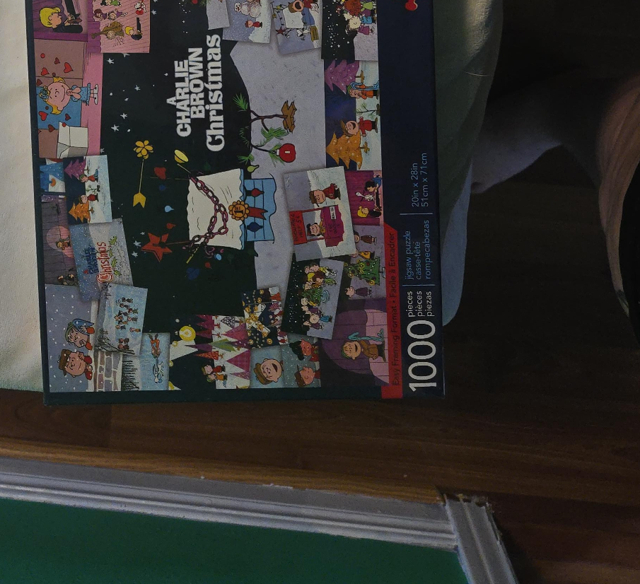 Charlie Brown Christmas 1000 Piece Jigsaw Puzzle thumbnail