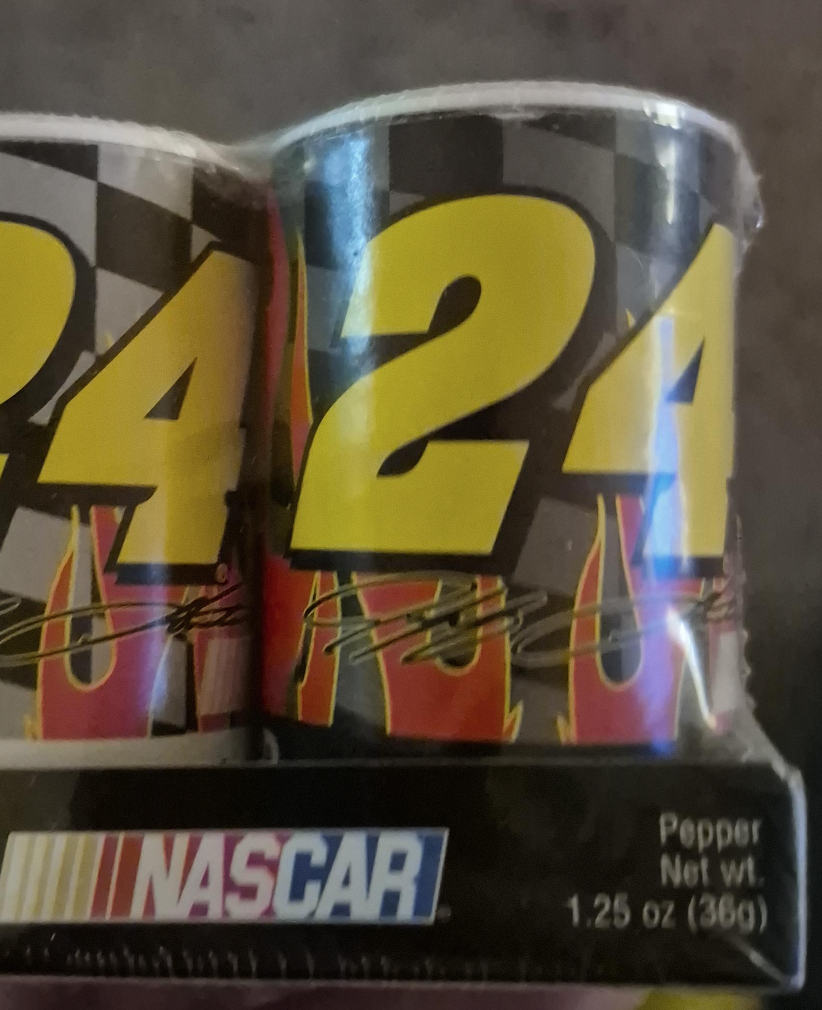 NASCAR #24 Pepper Shakers - New 🇨🇦