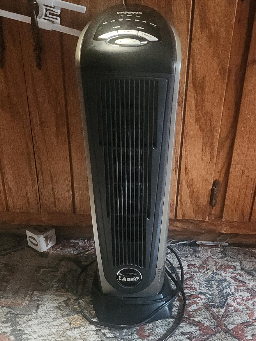 Lasko Ceramic Element Tower Heater thumbnail