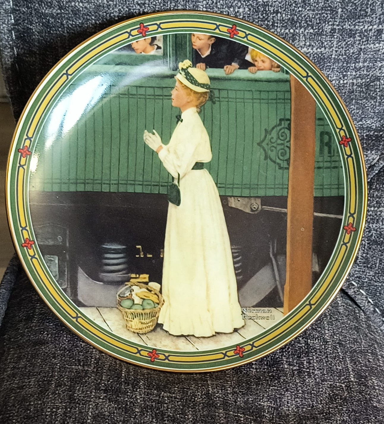 collectible plate thumbnail