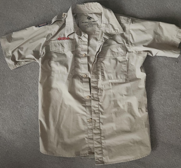 Boy Scouts of America Uniform Shirt - Size M thumbnail