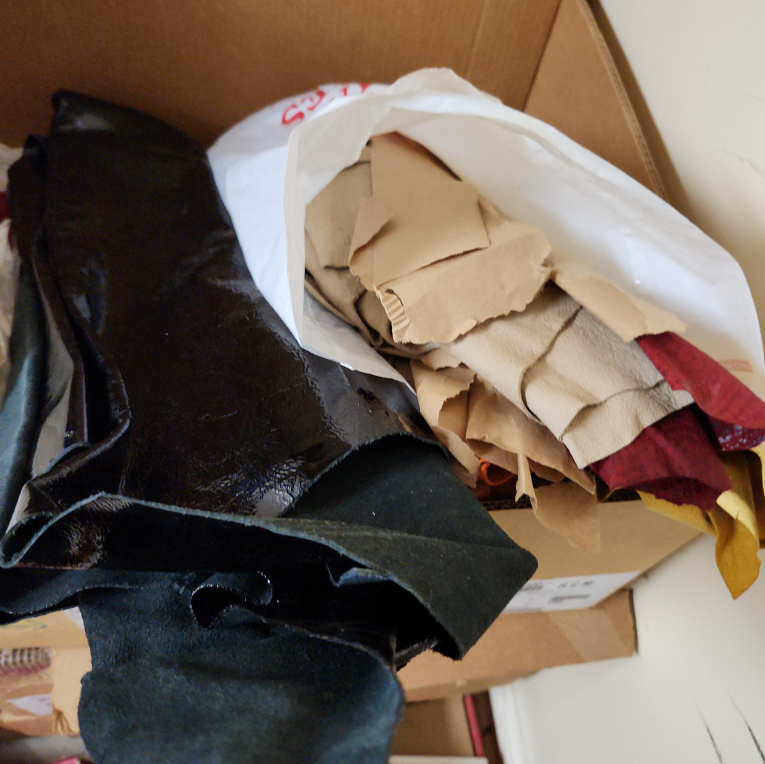Genuine Leather Scraps - Black, beige, gold, red thumbnail