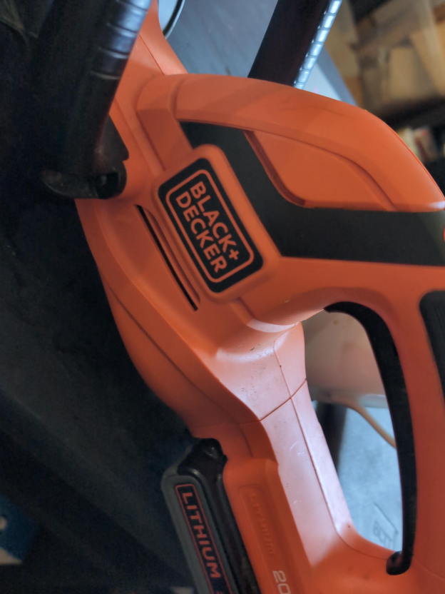 Black+Decker 22-in Hedge Trimmer thumbnail