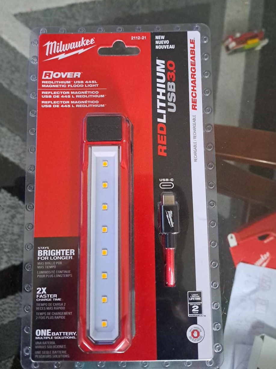New Milwaukee Rover Redlithium USB 445L Magnetic Flood Light thumbnail