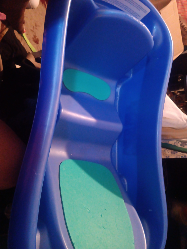 Blue Baby Bathtub with Cushions thumbnail