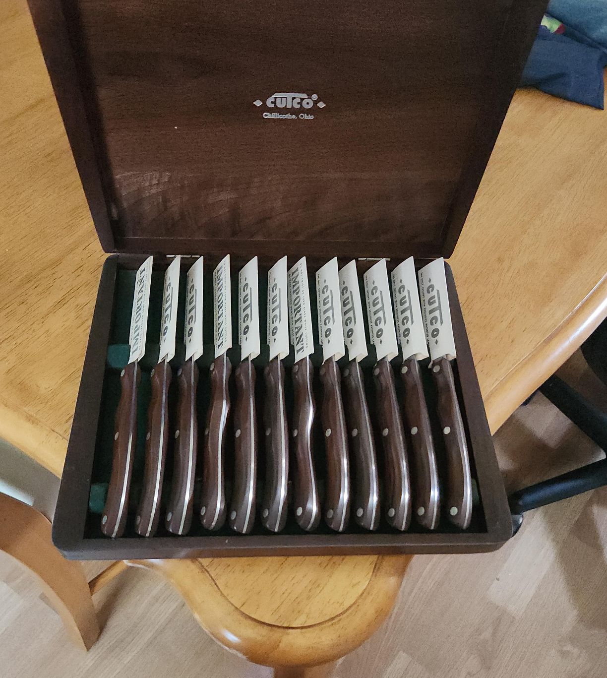 Cutco Knife Set with Wood Box