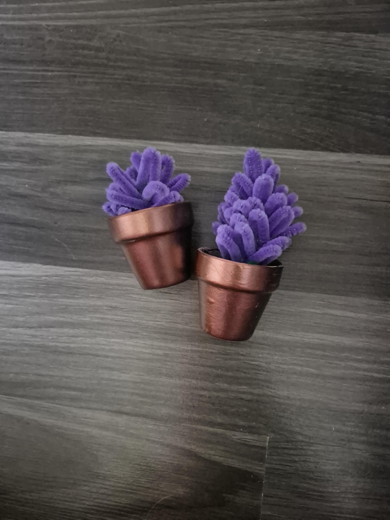 Cute Mini Faux Potted Plants thumbnail