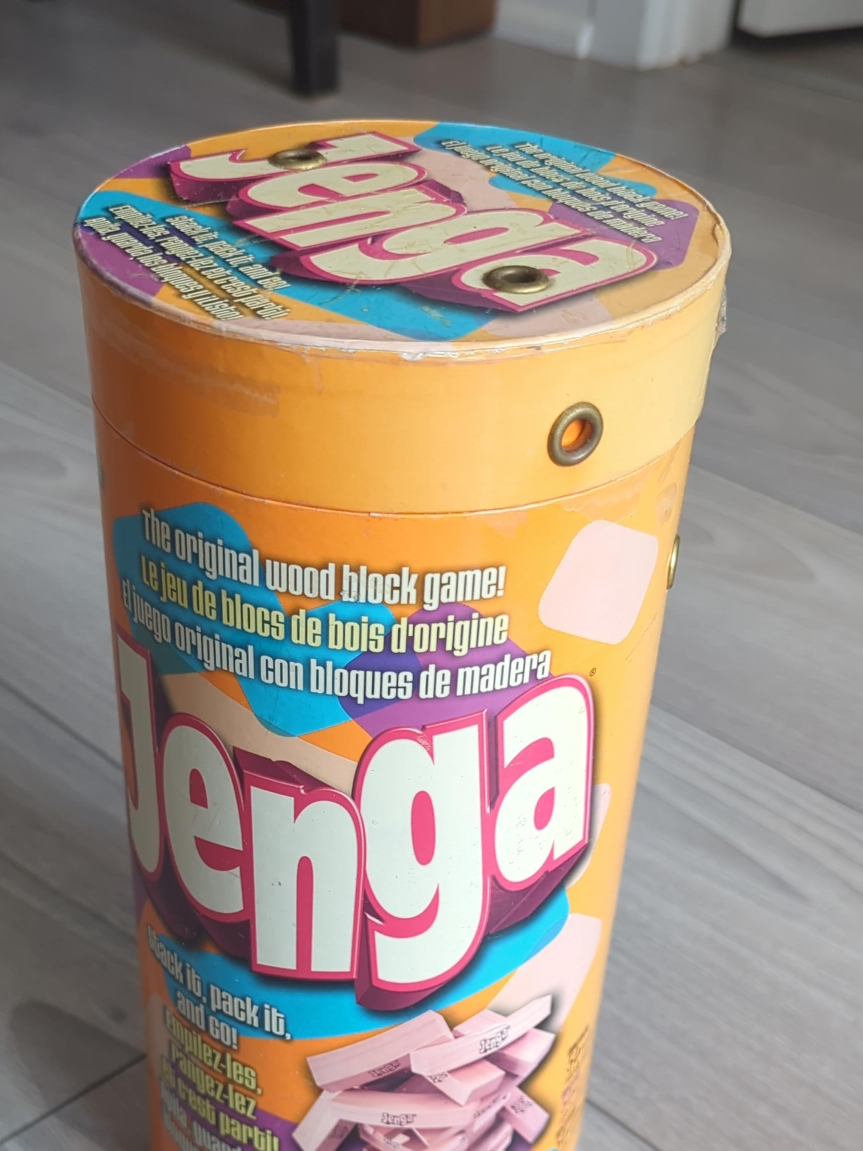 Jenga - The Original Wood Block Game 🇨🇦 thumbnail