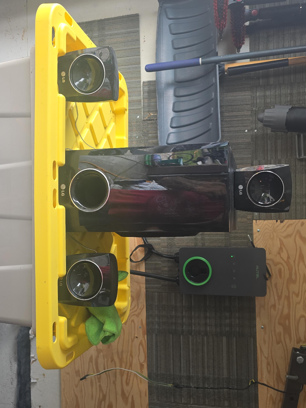 LG Home Theatre Speakers thumbnail