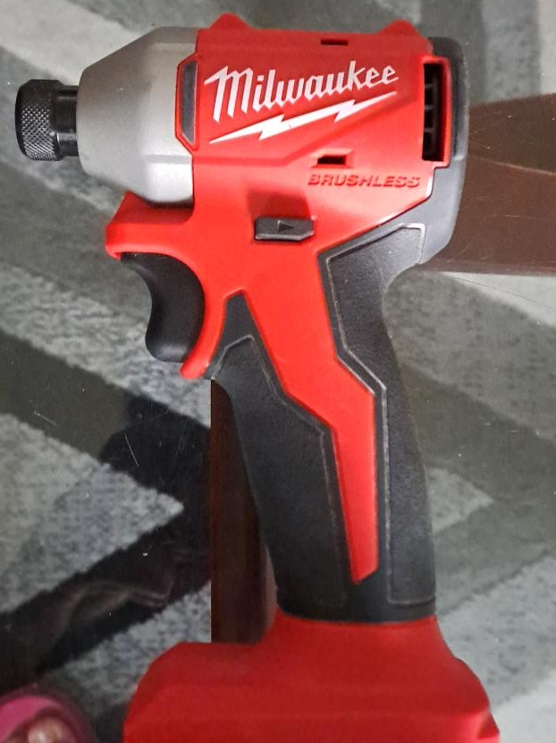 Milwaukee Brushless Impact Driver thumbnail