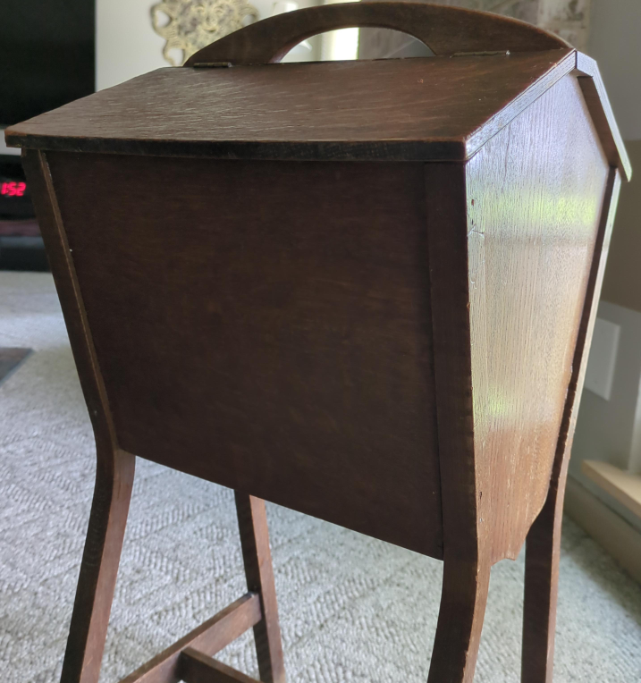 Vintage Wooden Sewing Box Tiger Oak Top thumbnail