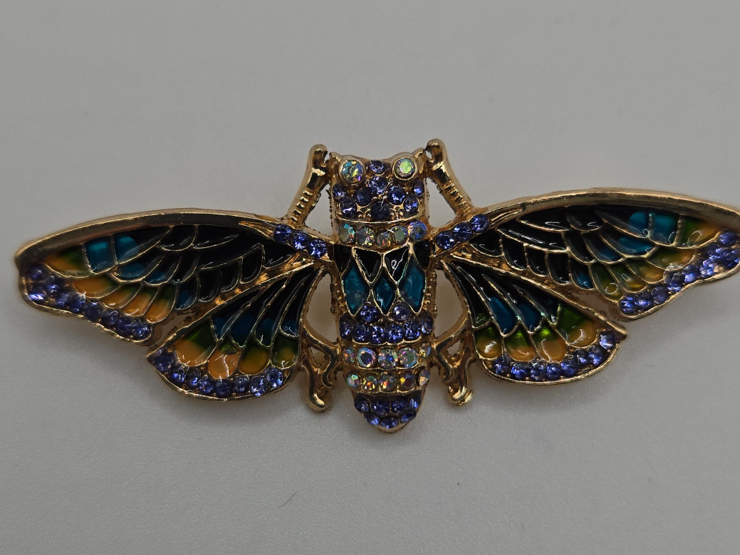 Cicada Brooch Pin - Gold Tone thumbnail
