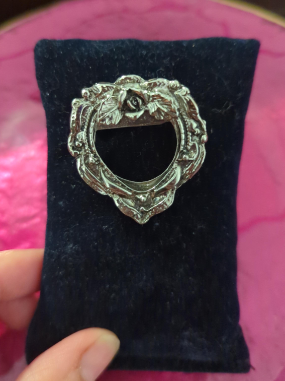 Vintage Rose Brooch thumbnail