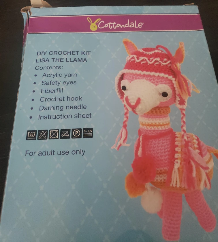 Cottondale DIY Crochet Kit - Lisa the Llama thumbnail