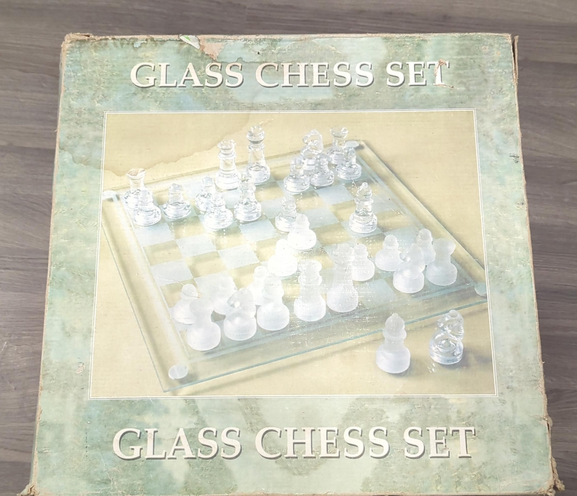 Glass Chess Set thumbnail