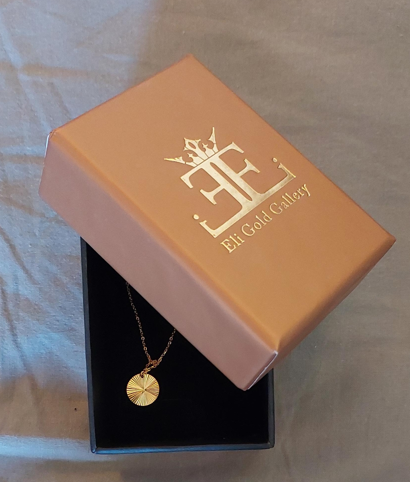 Eli Gold Gallery Necklace thumbnail