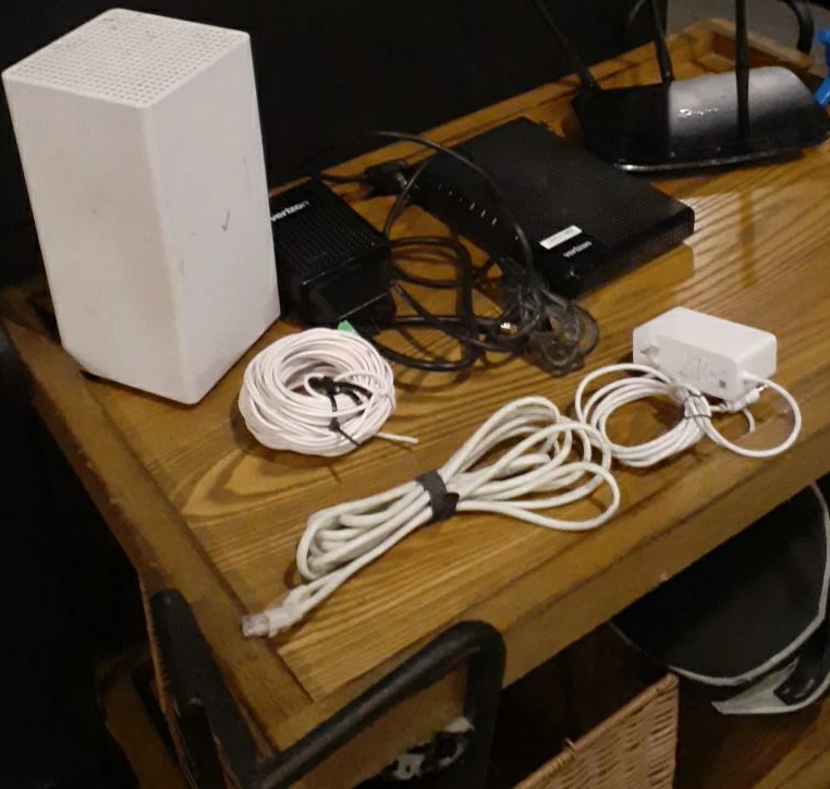 Verizon Router & Accessories thumbnail
