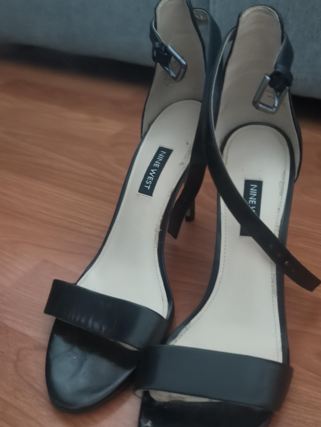 Nine West Black Heels thumbnail