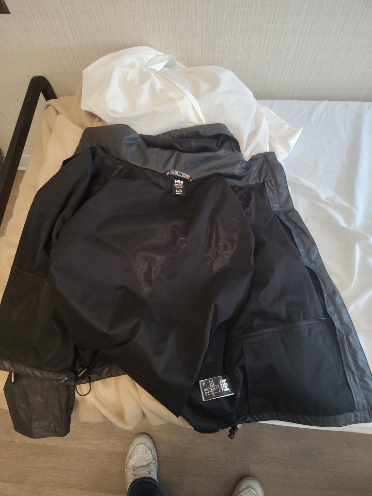 Helly Hansen Black Jacket - Size L/G thumbnail