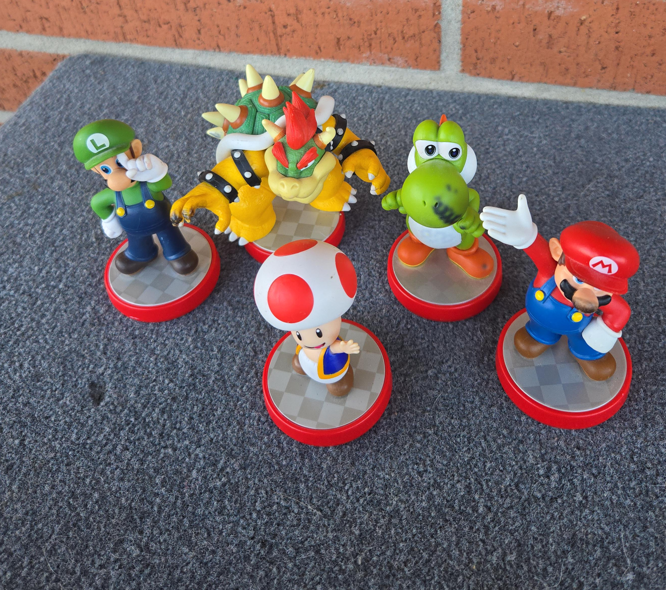 Nintendo Amiibo Figures - Mario, Luigi, Bowser, Yoshi, Toad thumbnail