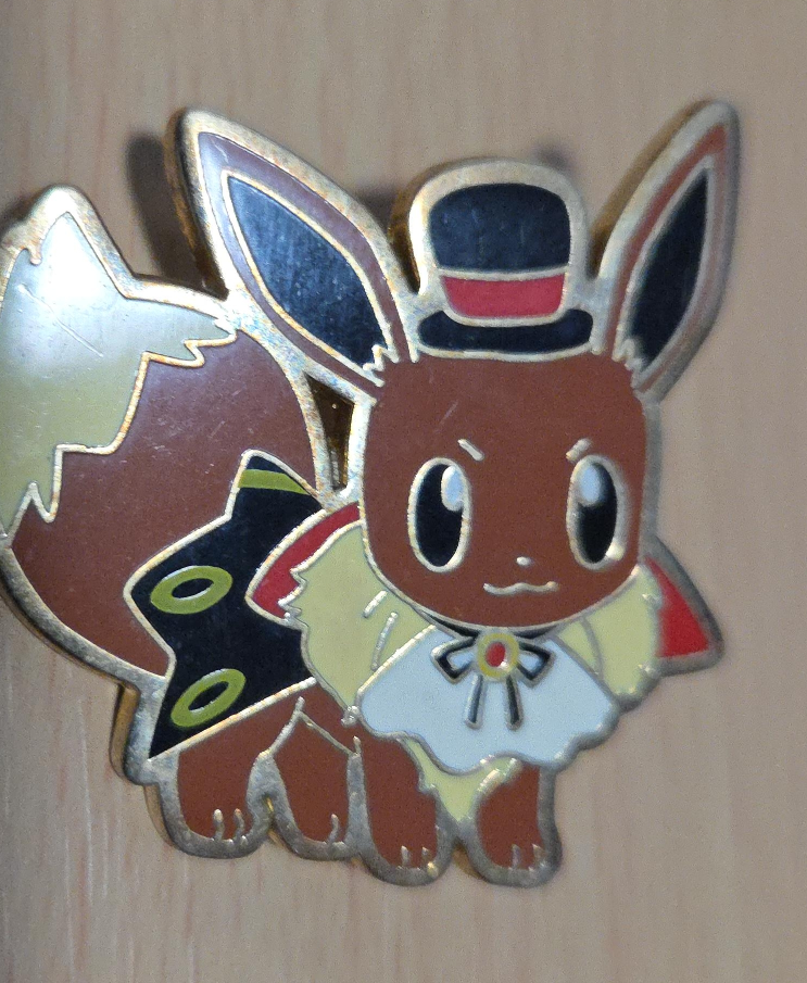 Eevee Pokemon Pin Badge thumbnail