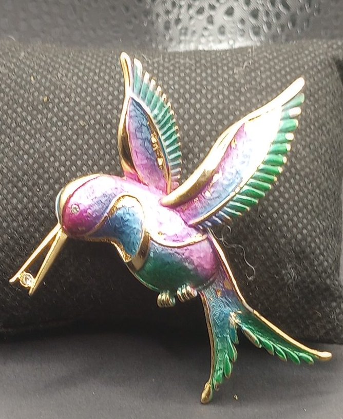 Hummingbird Enamel Pin Brooch thumbnail