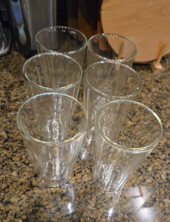 Set of 6 Clear Drinking Glasses thumbnail