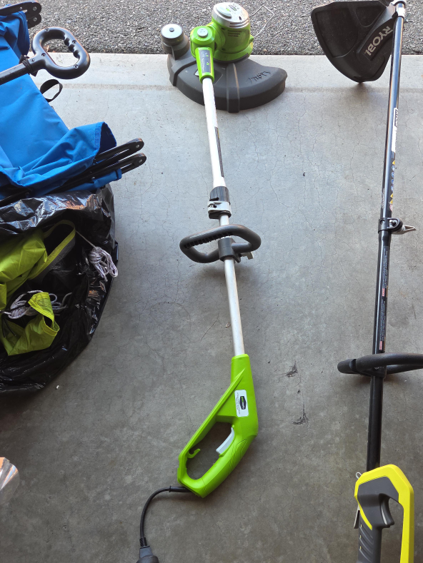 Greenworks Electric String Trimmer thumbnail