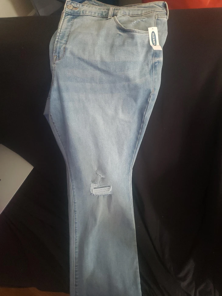 Old Navy Light Wash Ripped Jeans thumbnail