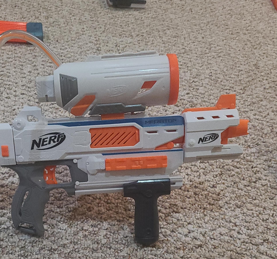 Nerf Modulus Mediator Blaster thumbnail