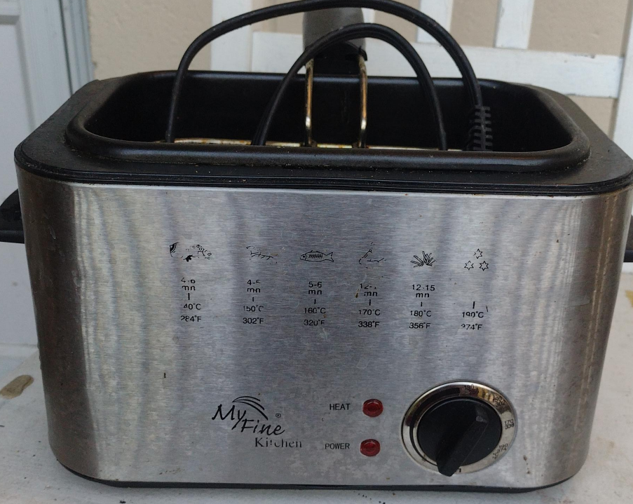 MyFine Kitchen Deep Fryer thumbnail