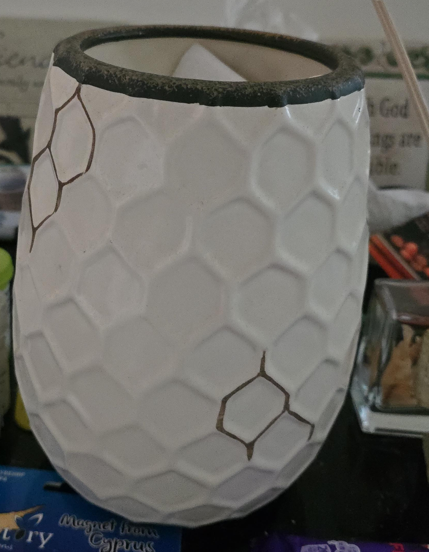 White Ceramic Honeycomb Vase thumbnail