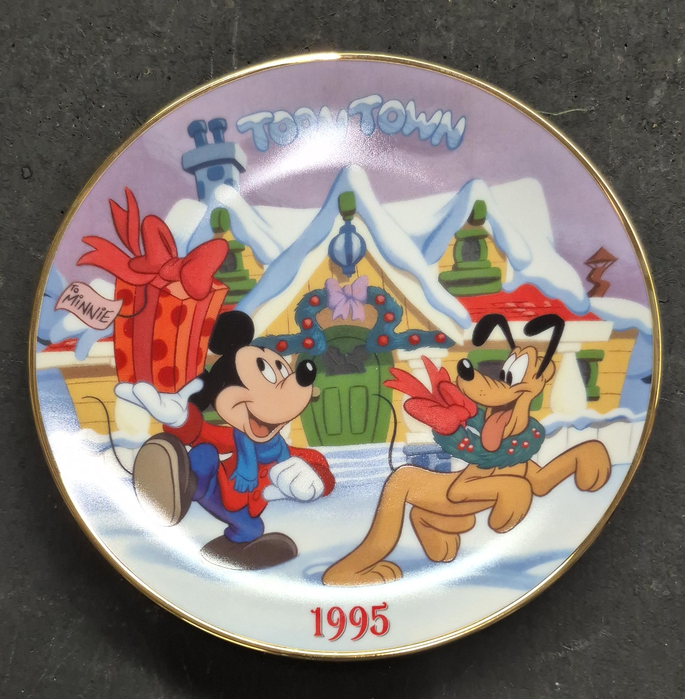 Disney Toon Town 1995 Collector Plate thumbnail