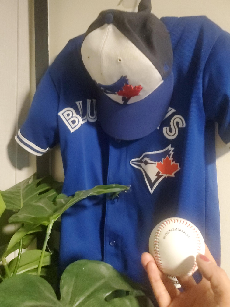 Toronto Blue Jays Jersey, Hat, & Baseball thumbnail