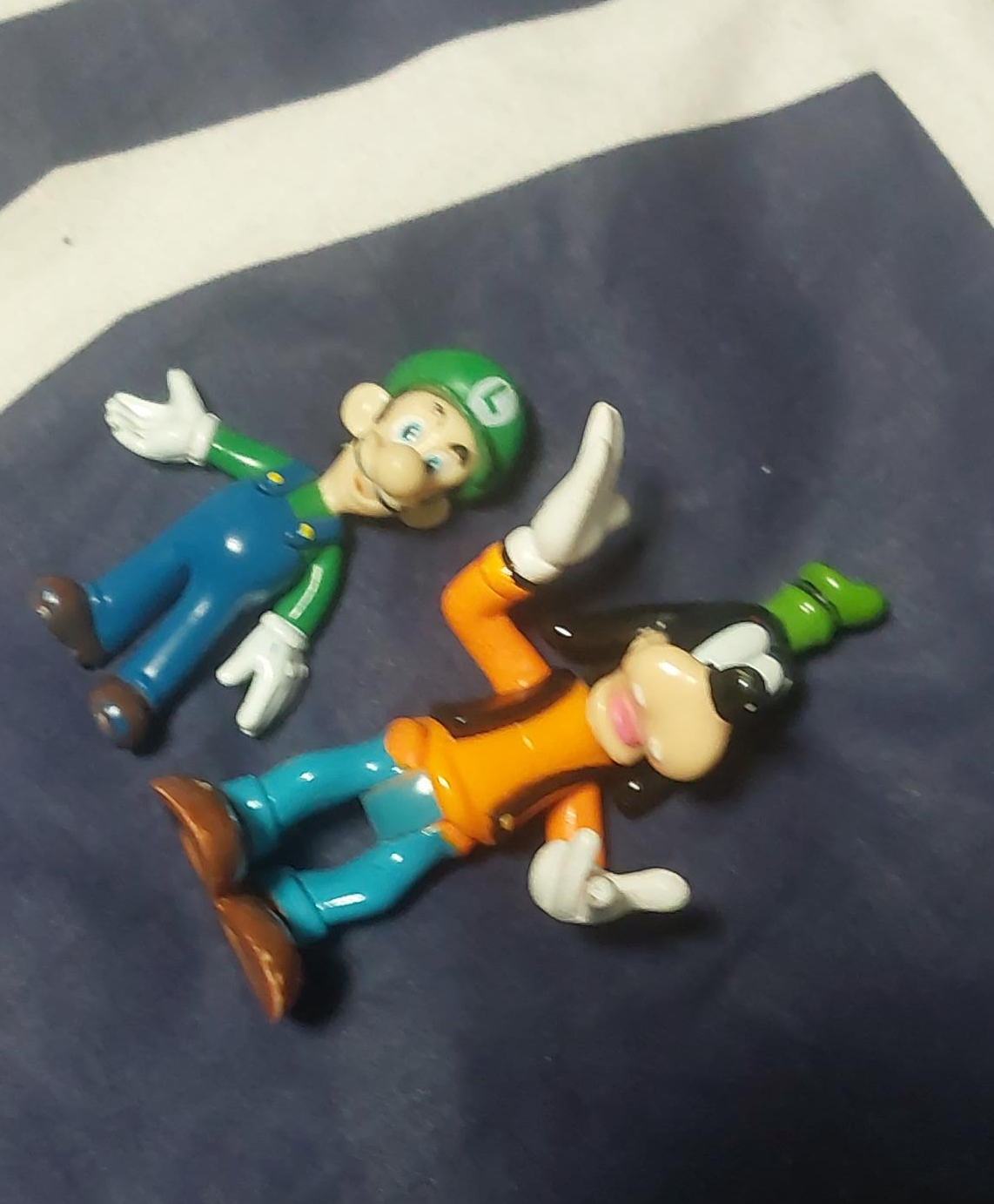Luigi & Goofy Figures thumbnail