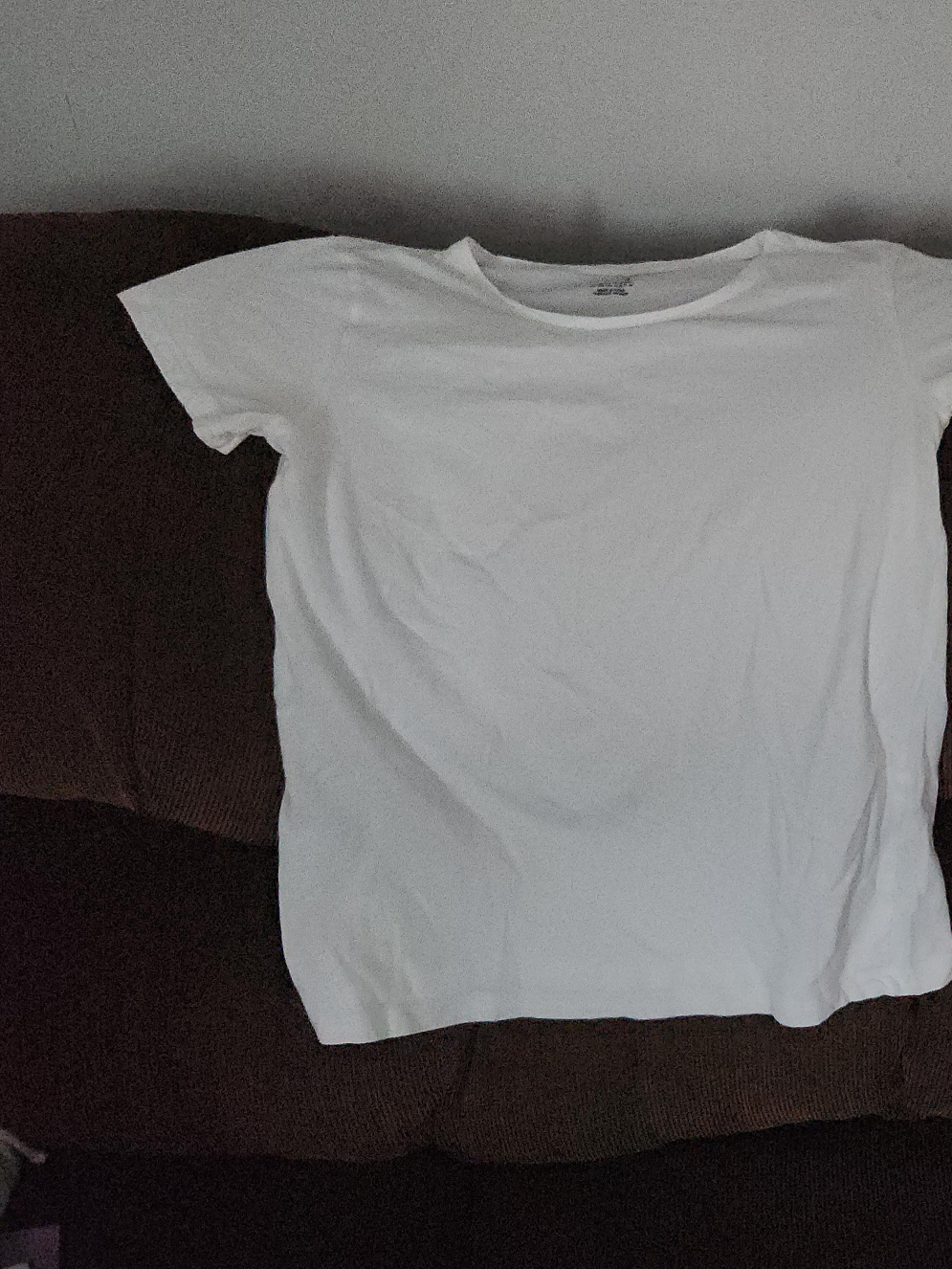 White T-shirt thumbnail