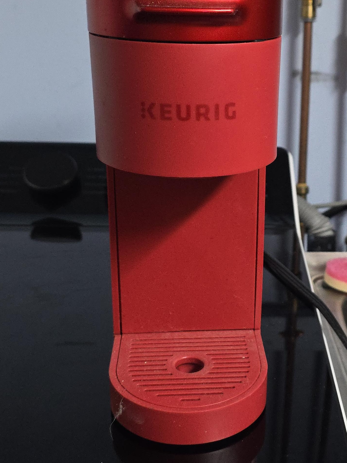 Keurig Single Serve Coffee Maker - Red thumbnail
