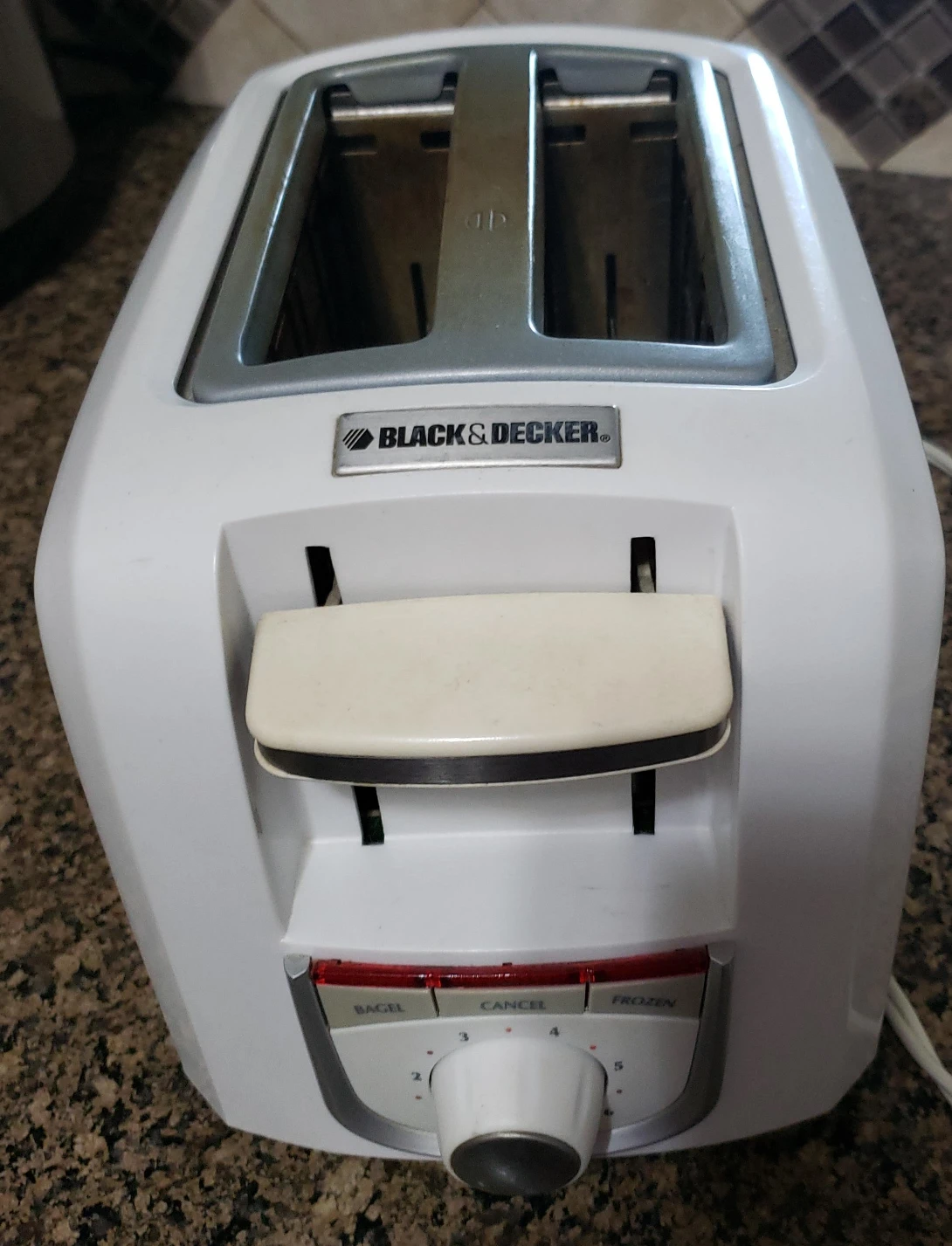 Black & Decker Toaster - White thumbnail