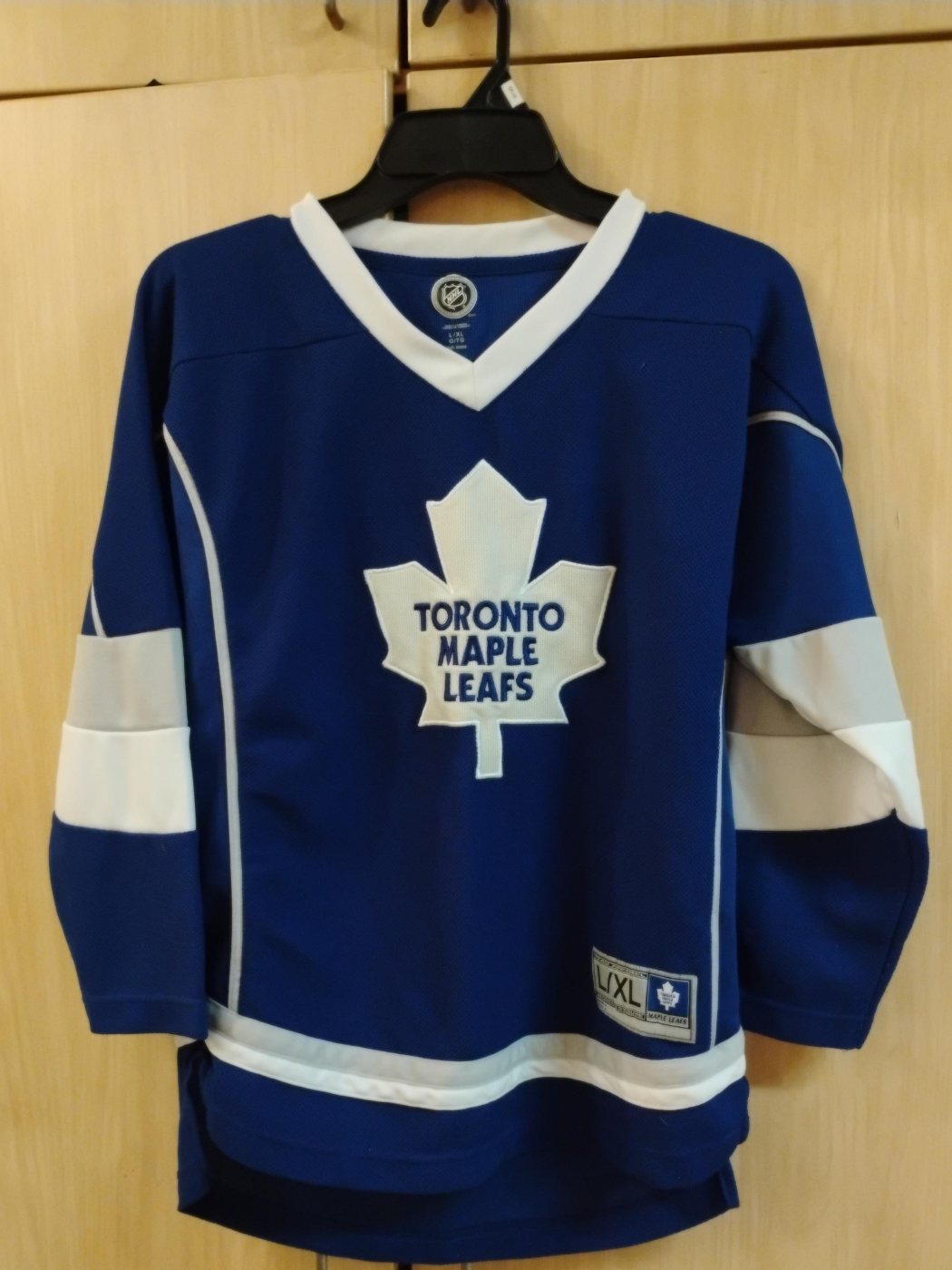 Toronto Maple Leafs Jersey - Size L/XL thumbnail