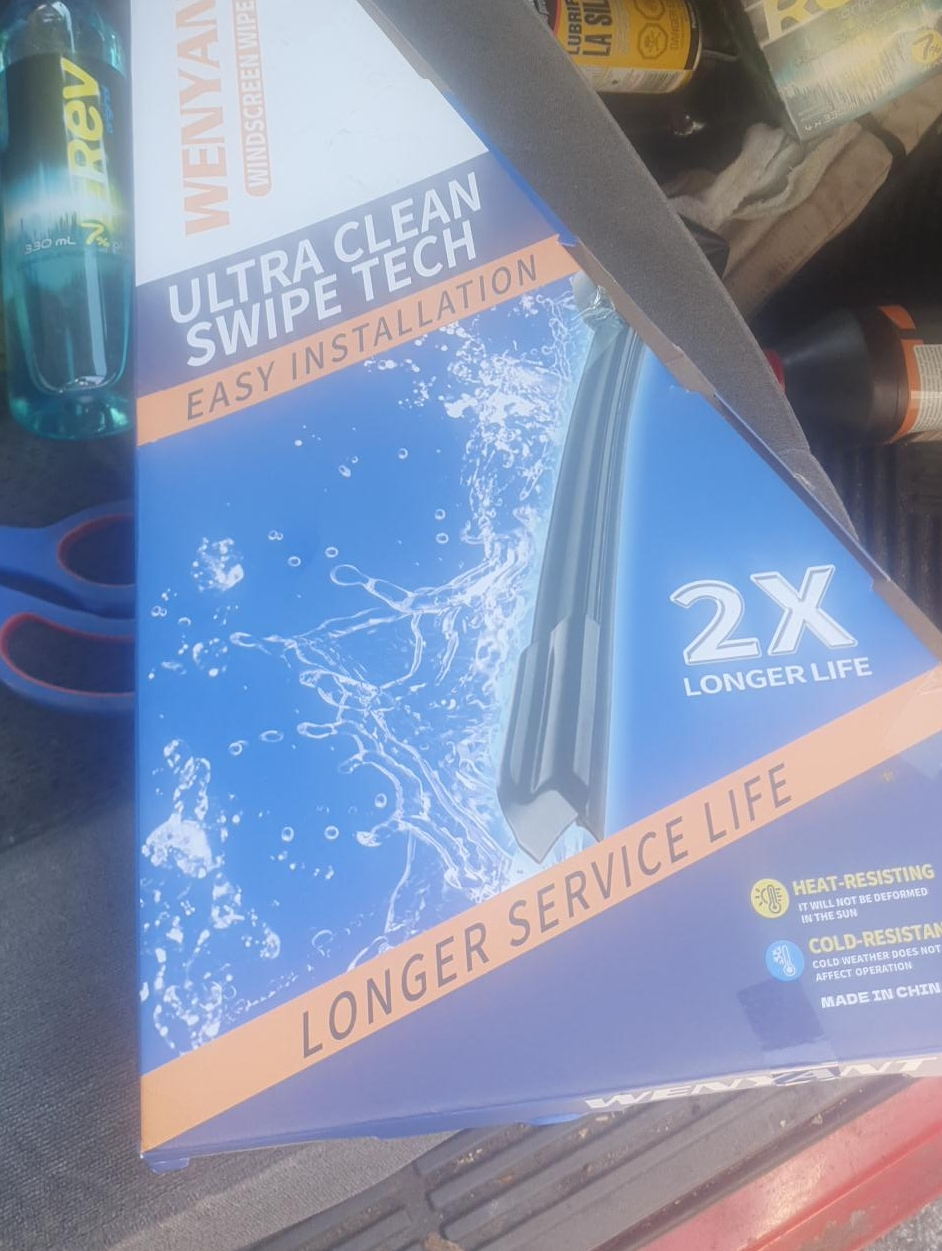 Wenyan Ultra Clean Swipe Tech Windscreen Wipers thumbnail