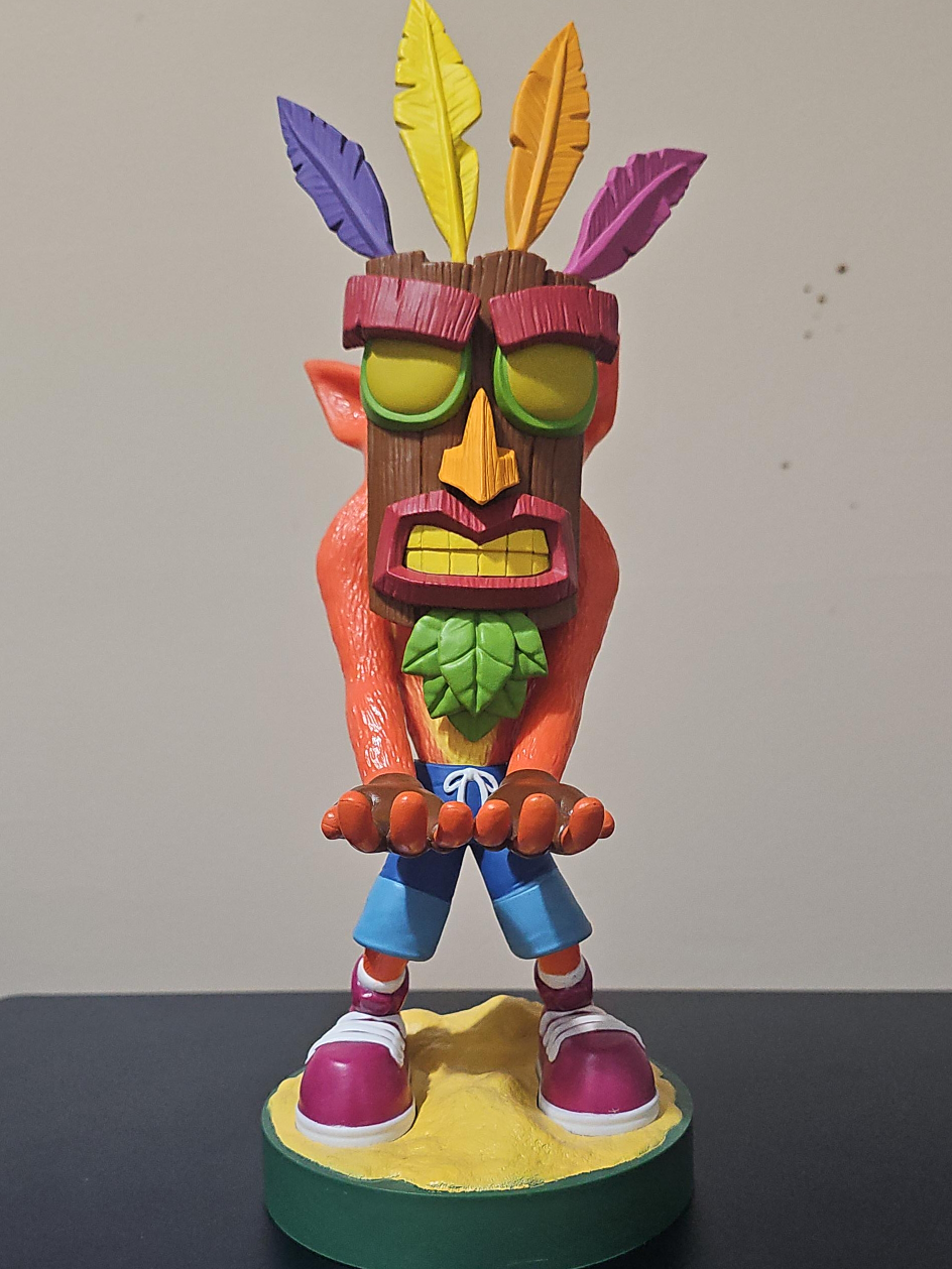 Cable Guys Crash Bandicoot Aku Aku Mask Figure thumbnail