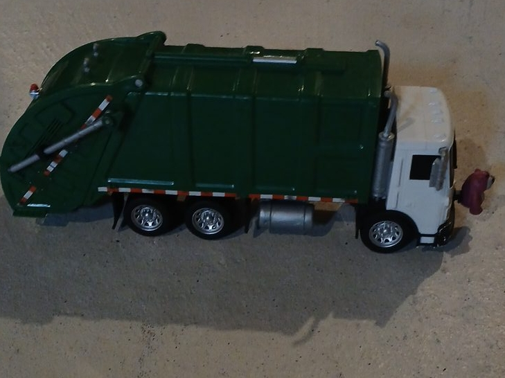 Green Garbage Truck Toy thumbnail