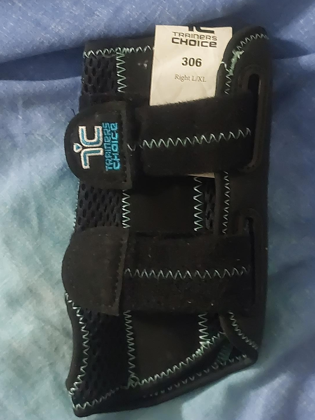 Trainers Choice Wrist Brace, Right L/XL thumbnail