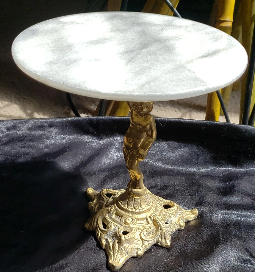 Marble Top Pastry Gold Stand thumbnail