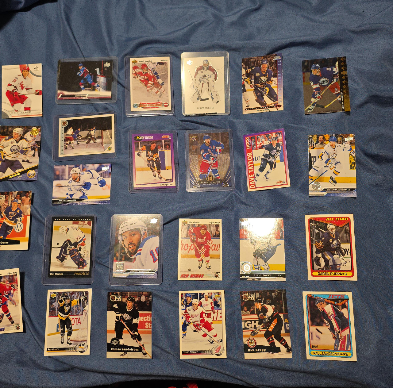 Hockey Trading Cards - Assorted Collection thumbnail