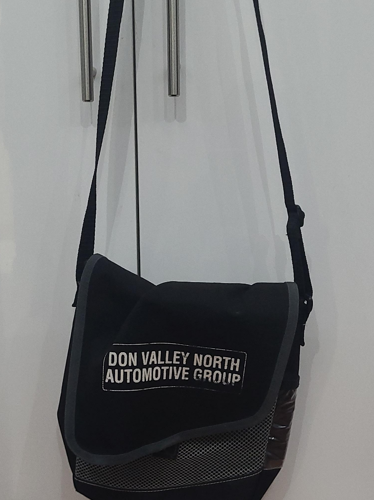 Don Valley black hand bag thumbnail