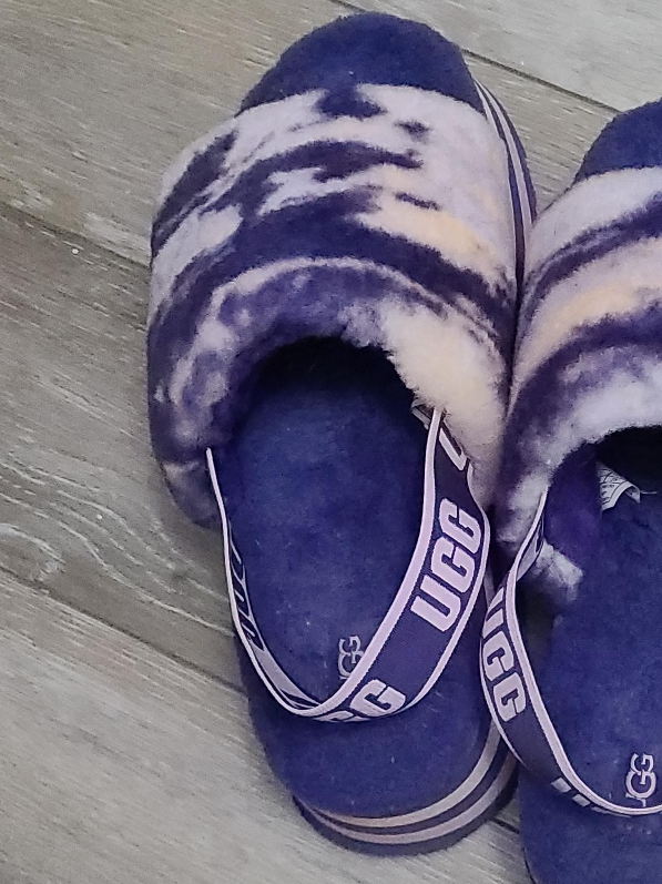UGG Purple Tie-Dye Fluff Yeah Slides thumbnail