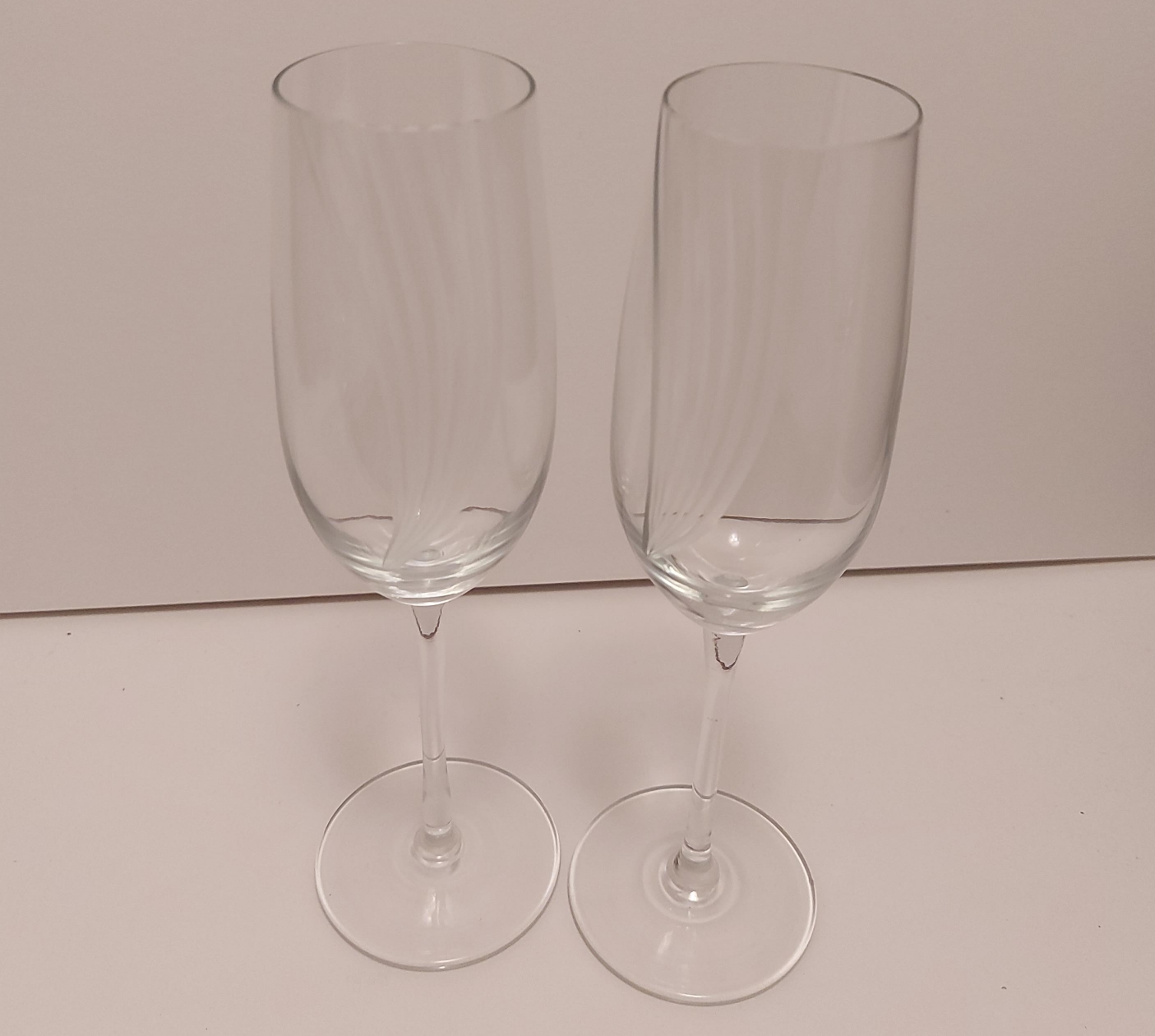 Set of 2 Champagne Flutes thumbnail