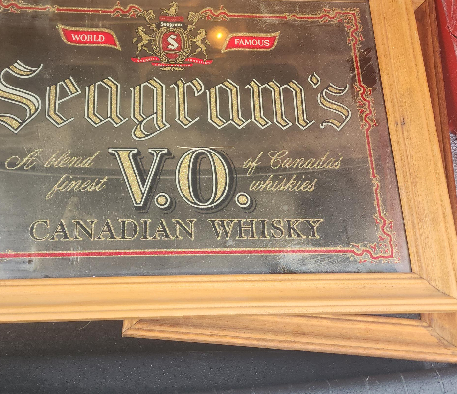 Seagram's V.O. Canadian Whisky Mirror thumbnail